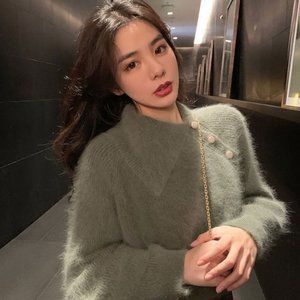 Green Asymmetric Collar Buttoned Fuzzy Sweater